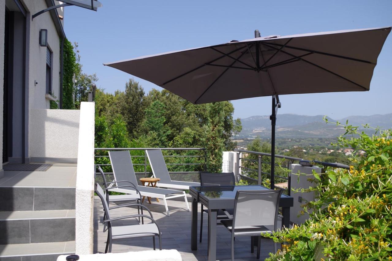 Appartement F2 Avec Terrasse De 35 M2 Bomorto - Porticcio Porticcio  Kültér fotó